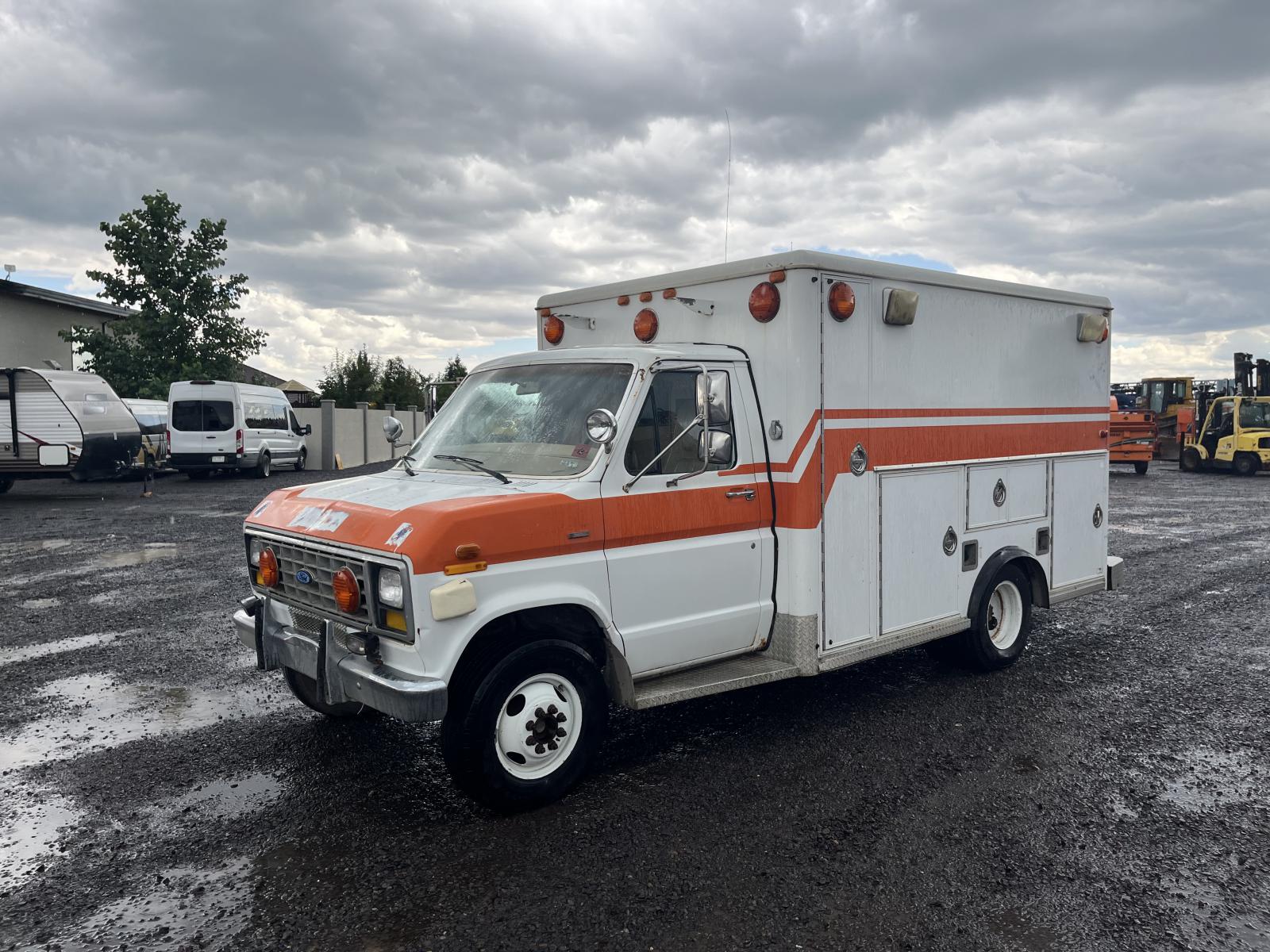 ./imagenes/INVOICE/2019/1948/FORD E350 (14).JPG